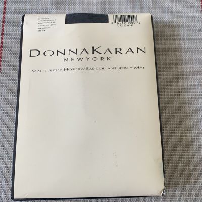 Donna Karan Matte Jersey Medium Black Hosiery Style221 Nos 1995